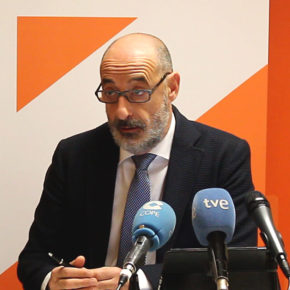 Félix Álvarez pide al Gobierno "celeridad" para aprobar la Ley Orgánica destinada a erradicar la violencia contra la infancia