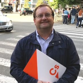 Cs Torrelavega presenta al Ayuntamiento un proyecto de mejora de la actividad comercial y de ocio de cara a períodos festivos