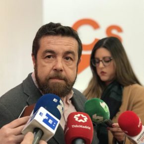 Miguel Gutiérrez participa en las jornadas ‘Seguridad y Ciudadanía’ que organiza la Unión de Guardias Civiles en Santander Miguel Gutiérrez participa en las jornadas ‘Seguridad y Ciudadanía’ que organiza la Unión de Guardias Civiles en Santander