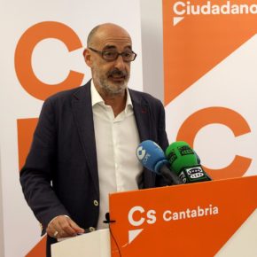 Félix Álvarez: “El bipartito PRC-PSOE apoya los proyectos de Fomento por sectarismo, partidismo y porque les importa un bledo Cantabria”