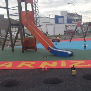 El Ayuntamiento de Astillero apaga la luz de pistas polideportivas y parques infantiles para ahorrar energía durante el estado de alarma