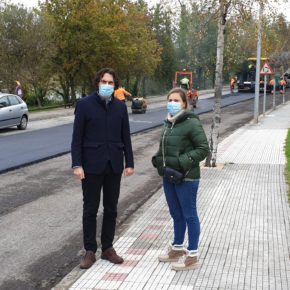 El Ayuntamiento de Astillero lleva a cabo el asfaltado de Avenida Chiclana y la calle Tomás Maza Solano