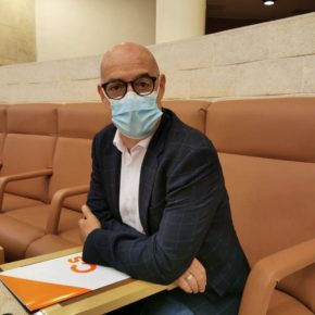Álvarez: “Cantabria no puede permitirse que el Idival expulse talento científico” Álvarez: “Cantabria no puede permitirse que el Idival expulse talento científico”