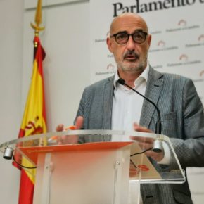 Álvarez: “El semáforo del Gobierno sólo ha servido para que Revilla se lave la cara ante los hosteleros y Cantabria haga el ridículo más asombroso”