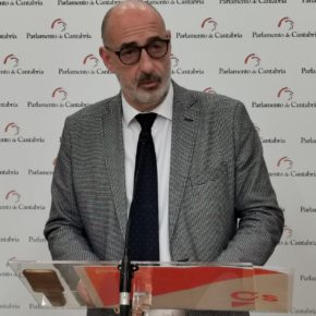 Álvarez: “Ribera cumple su amenaza y asesta una puñalada mortal a los ganaderos de Cantabria”