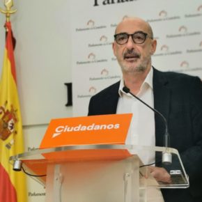 Cs critica que el Gobierno anunciara hace un año que en febrero de 2022 habría nuevo contrato de transporte sanitario y ahora haya decidido prorrogar el actual