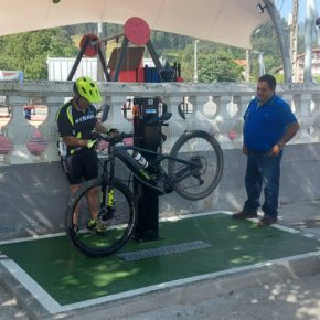 La Junta Vecinal de Sámano habilita tres puntos de lavado y autorreparación de bicicletas