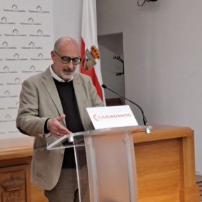 Álvarez: “No entendemos la dejación y la falta de interés del Gobierno de Cantabria para cumplir la ley y rehabilitar los suelos de Solvay”