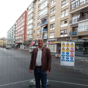 Cs Torrelavega considera un despropósito el asfaltado de la calle Julián Ceballos y exige al alcalde que reforme el proyecto al incumplir el Plan de Gestión de Zonas Verdes
