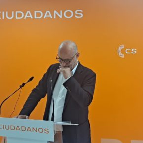 Félix Álvarez dimite de su cargo como presidente del partido tras los resultados electorales